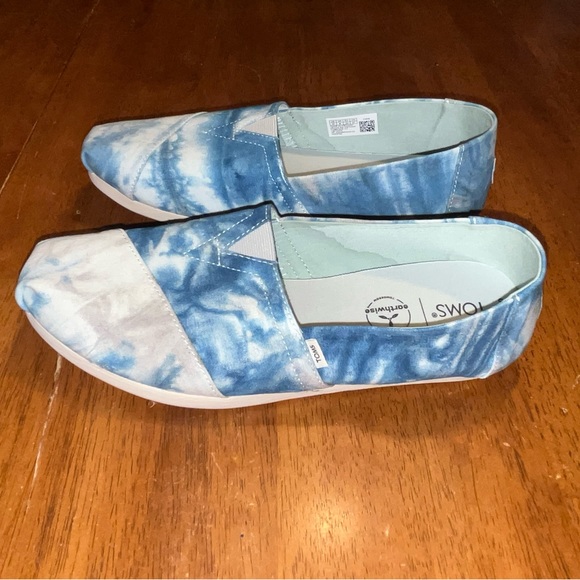 Toms Canvas Slip On - Picture 4 of 6